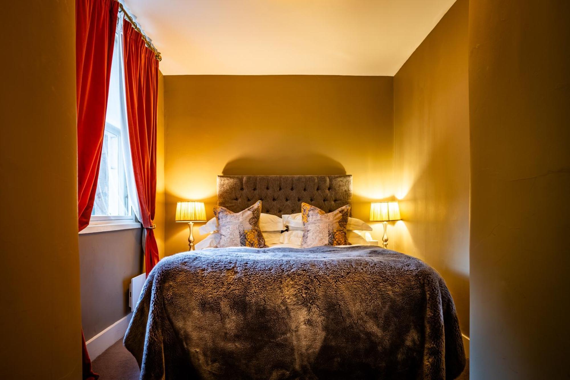 Six Brunton Place Guest House エディンバラ エクステリア 写真